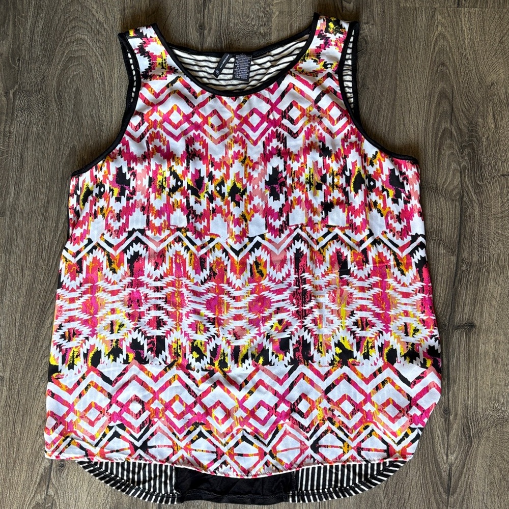 New Directions Pink and Yellow Geometric Tank Top
